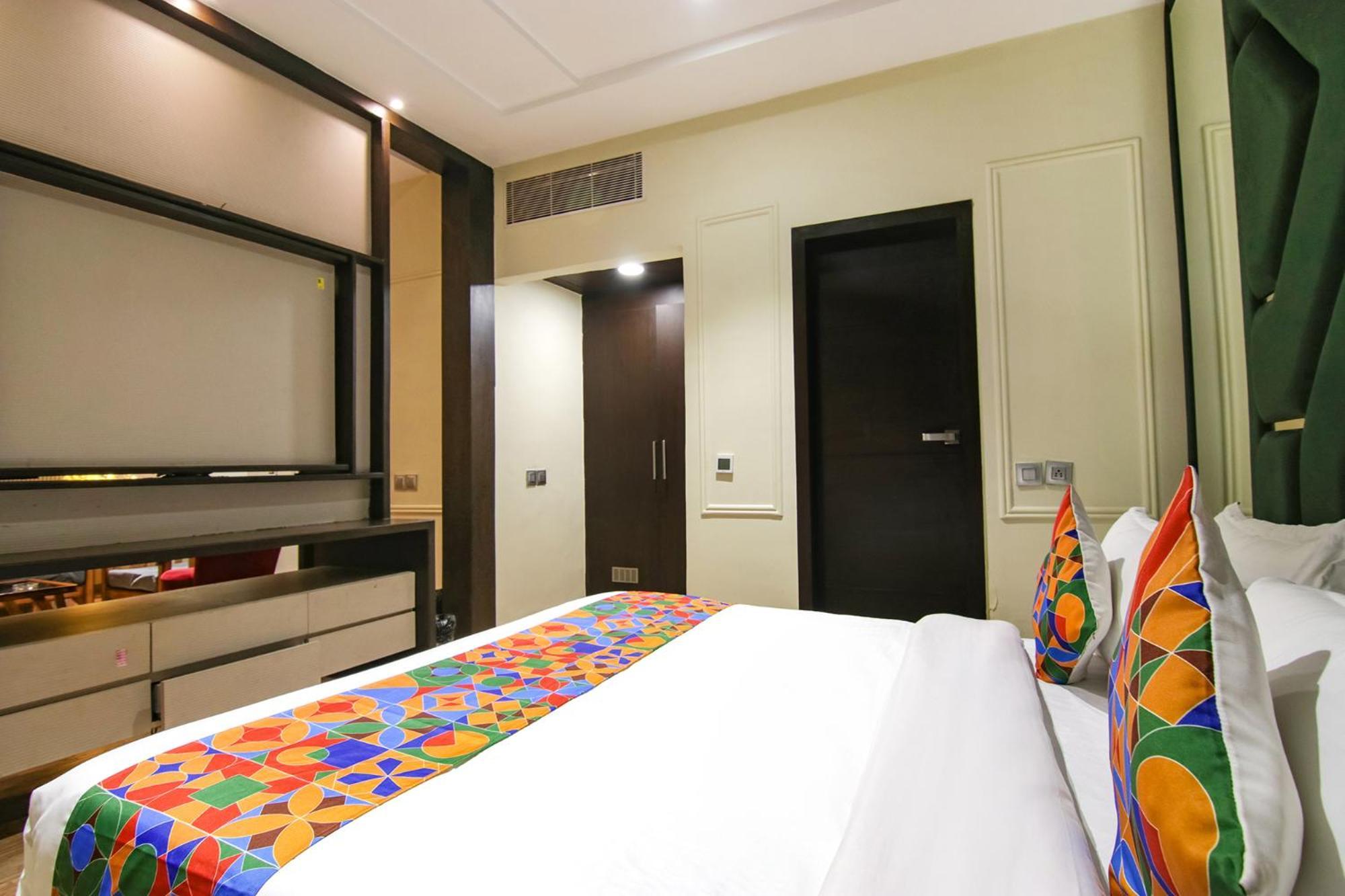 Fabhotel Prime K9 Crown Ludhiana Exterior foto